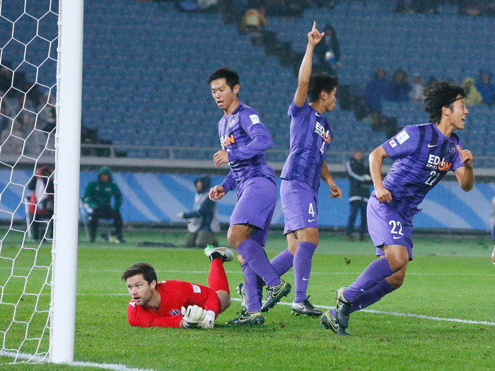 2015 FIFA Club World Cup Minagawa scored the first goal Yusuke Minagawa  Sanfrecce , DECEMBER 10, 2015   Football   Soccer : Yusuke Minagawa  R  of Sanfrecce Hiroshima celebrates after scoring their 1st goal during the FIFA Club World Cup Japan 2015 match between Auckland City 0 2 Sanfrecce Hiroshima  Photo by AFLO SPORT   Photo by AFLO SPORT 