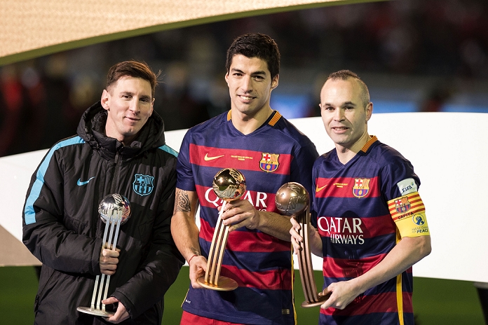2015 FIFA Club World Cup Awards Ceremony  L R  Lionel Messi, Luis Suarez, Andres Iniesta  Barcelona , DECEMBER 20, 2015   Football   Soccer : Golden Ball winner Luis Suarez, Silver Ball winner Lionel Messi and Bronze Ball winner Andres Iniesta, all Barcelona players, pose with their trophies after the FIFA Club World Cup Japan 2015 Final match between River Plate 0 3 FC Barcelona at International Stadium Yokohama in Kanagawa, Japan.  Photo by Enrico Calderoni AFLO SPORT 