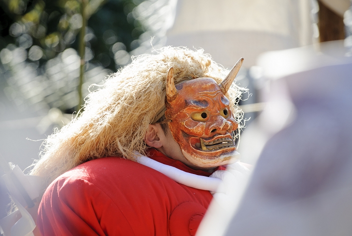 Oni Matsuri, a strange festival under heaven Ankumi Kobe Shinmeisha in Toyohashi FEBRUARY 11, 2016   Aka oni, the red demon, performs during Oni Matsuri, a demon festival at Akumi Kanbe Shinmeisha Shrine in Toyohashi, Japan. Oni Matsuri, in which two people dressed as a goblin and a demon perform a choreographed battle, celebrates the coming of Spring, and people are showered with sweets and flour. Getting covered with flour is considered especially lucky, as custom says it will keep you healthy in the summer months.  Photo by Ben Weller AFLO   JAPAN   UHU 