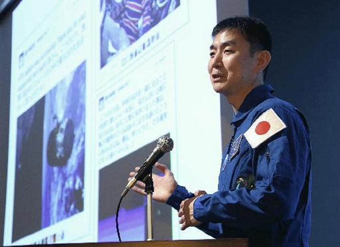 Mr. Yui returns to Japan Press conference with a smile Astronaut Kamemiya Yui answers questions at a press conference at 11:13 a.m. on March 23 in Chiyoda ku, Tokyo.