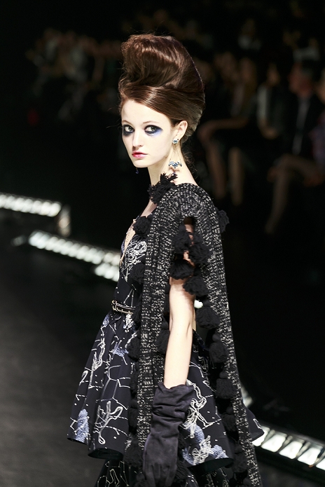 A model walks down the runway during the 2016 Keita Maruyama Autumn / Winter Collection at the Mercedes Benz Fashion Week Tokyo in Shibuya Hikarie building on March 14, 2016, Tokyo, Japan. As well as attending the fashion week as part of a MasterCard tie-up, Gwen Stefani will hold her first concert in Japan in 8 years to promote her third solo album, This Is What the Truth Feels Like. (Photo by Rodrigo Reyes Marin/AFLO)