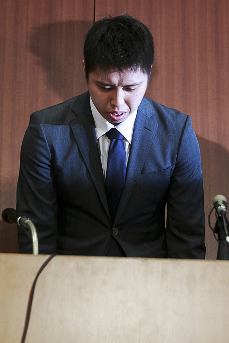 Gambling at illegal casinos Taiko and Momota apologize at press conference Kenichi Tago, APRIL 8, 2016   Badminton : Japanese badminton player Kenichi Tago bows in deep apology during a news conference on April 8, 2016 in Tokyo An NTT East badminton team representative, Masayuki Okumoto, said that Keinichi Tago had lost approximately 10 million yen through gambling and had visited an illegal casino 60 times. He also said that world number 2, Kento Momota had lost 500,000 yen. Gambling is illegal in Japan and can carry a prison sentence and both the badminton stars admitted visiting a yakuza operated casino. Momota and Tago were expected to represent Japan in the Rio The two have yet to be sanctioned but it is expected they won t make the trip to Brazil. Marin AFLO 