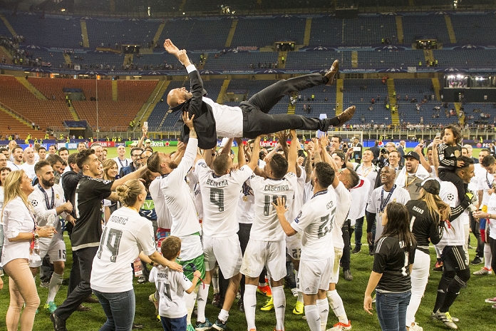 UEFA Champions League Final Real wins 11th title in two years Zinedine Zidane  Real , MAY 28, 2016   Football   Soccer : Zinedine Zidane of Real Madrid is thrown in the air by players after winning the penalty shoot out during the UEFA Champions League final match between Real Madrid 1 5 3 1 Atletico de Madrid at Stadio Giuseppe Meazza San Siro in Milan, Italy.  Photo by Enrico Calderoni AFLO SPORT 
