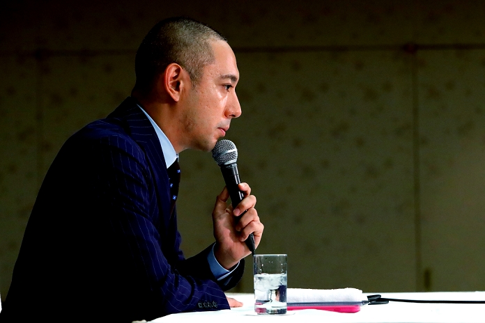 Ebizo Ichikawa speaks about Mrs. Mao s illness Kabuki star Ichikawa Ebizo attends a press conference on June 9, 2016, Tokyo, Japan. Ebizo revealed that his wife and popular TV presenter Mao Kobayashi has been battling breast cancer for 1 year and 8months. The couple married in 2010 and have a daughter and a son.  Photo by AFLO 