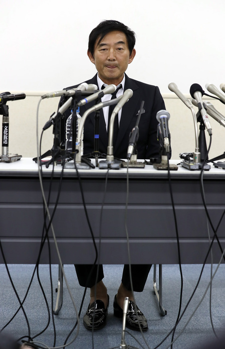  Junichi Ishida s press conference If I m a united opposition candidate, I ll run.  July 8, 2016, Tokyo, Japan   Japanese actor Junichi Ishida speaks to reporters in Tokyo on Friday, July 8, 2016. Ishida has possibility to run for the upcoming Tokyo gubernatorial election which will start from July 14.     Photo by Yoshio Tsunoda AFLO  LWX  ytd 