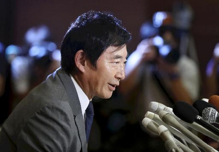  Tokyo Gubernatorial Election 2016. Junichi Ishida decides not to run Actor Junichi Ishida announces his decision not to run for governor of Tokyo at a press conference in Minato Ward, Tokyo, at 6:05 p.m. on November 11.