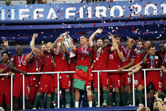 Euro 2016. Portugal wins first place Portugal team group  POR , JULY 10, 2016   Football   Soccer : Portugal team group celebrate after winning UEFA EURO 2016 final match between Portugal 1 0 France at the Stade de France in Saint Denis, France.  Photo by Mutsu Kawamori AFLO   3604 