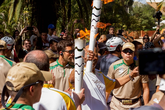 2016 Rio Olympics Preview Torch Relay General view, JULY 24, 2016 : The Olympic torch passed through Ibirapuera Park on Sunday afternoon  24 . Among the participants who carried the torch, it is the skateboarder Bob Burnquist and former athlete Lais Souza. The torch percussion began at the gate ten went inside the park itself and finished at the gate eleven out towards the Avenue Brazil.  Photo by AFLO 