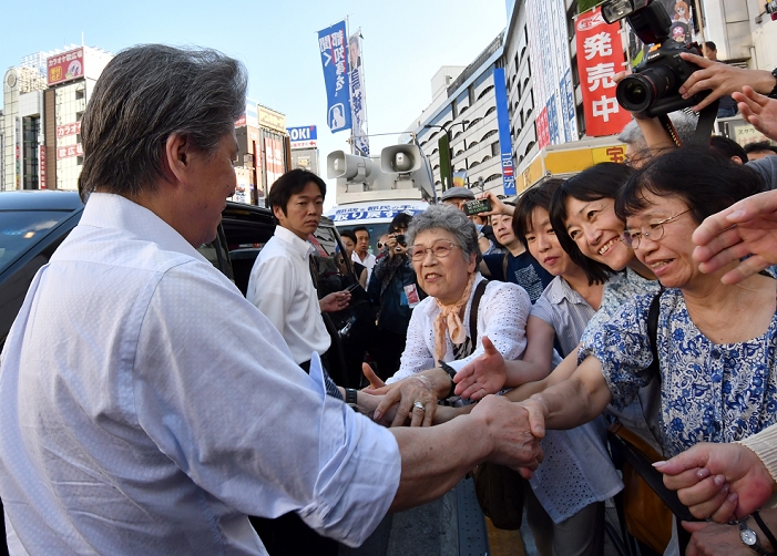 Tokyo Gubernatorial Election 2016. Torigoe s Last Request July 30, 2016, Tokyo, Japan   Veteran journalist Shuntaro Torigoe makes his last campaign pitch at Tokyo s Ikebukuro on Saturday, July 30, 2016 Torigoe, 76, is one of 21 candidates who have thrown their hats in the ring for Sunday s Their hats in the ring for Sunday s election to fill the vacancy left by disgraced former Gov. Yoichi Masuzoe. Photo by Natsuki Sakai AFLO  AYF mis 