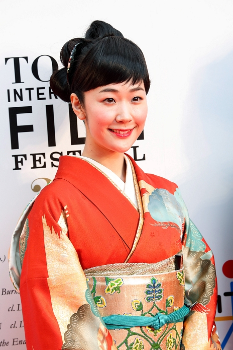29th Tokyo International Film Festival  2016  Festival Muse Haru Kuroki poses for the cameras during the Opening Red Carpet for the 29th Tokyo International Film Festival  TIFF  at Roppongi Hills Arena on October 25, 2016, Tokyo, Japan. The 29th Tokyo International Film Festival is one of the biggest film festivals in Asia and movie fans can get close to both  foreign and Japanese film makers during the stage greetings. TIFF is the only Japanese festival accredited by the International Federation of Film Producers Associations  FIAPF  and runs until November 3rd.  Photo by Rodrigo Reyes Marin AFLO 