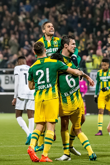 Holland Cup 2nd round Den Haag team group, OCTOBER 25, 2016   Football   Soccer : Mike Havenaar of Den Haag celebrates after scoring their 1st goal during the KNVB Beker 2nd Round match between ADO Den Haag 2 1 SC Telstar at Kyocera Stadion in Den Haag, Netherlands.  Photo by Pro Shots AFLO 