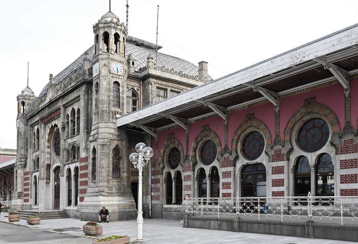 Turkey Istanbul Sirkezi Station Sirkeci railway Station, Ottoman art nouveau building, former terminal stop of the Orient Express, Istanbul, Turkey, Asia 