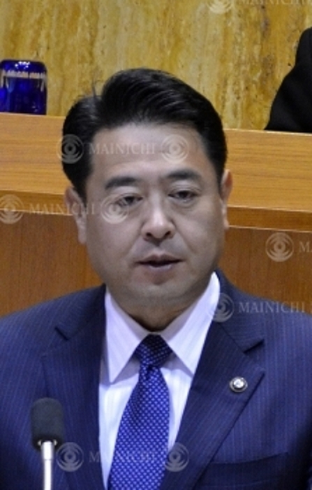 Seiji Yanagida, Mayor of Saku City, announces third party candidacy   Nagano Seiji Yanagida at Saku City Hall on November 24, 2016  photo by Hirohito Takeda.