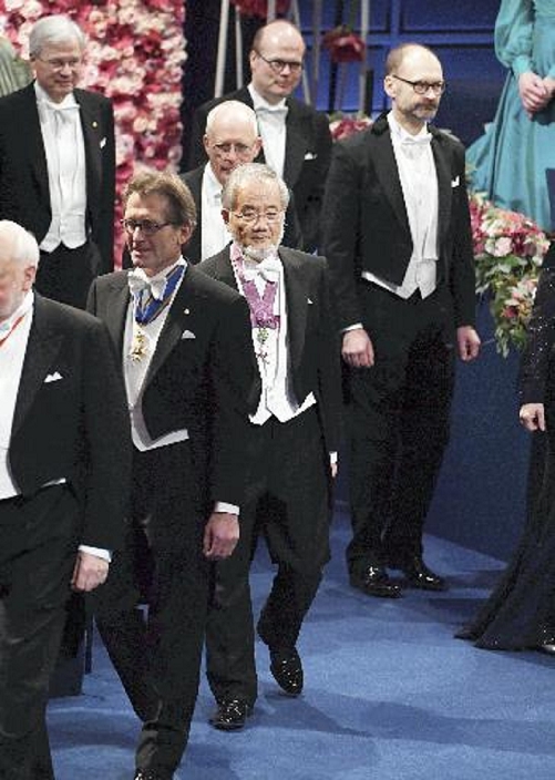 Nobel Prize 2016. Award ceremony in Stockholm  Yoshinori Osumi, professor emeritus at Tokyo Institute of Technology, enters the venue of the Nobel Prize ceremony  4:334 p.m. on October 10 at the Concert Hall in Stockholm    representative photo.