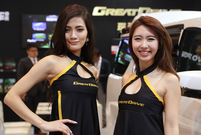 Tokyo Auto Salon 2017 Festival of custom cars January 13, 2017, Chiba, Japan   Models pose for photo at the Tokyo Auto Salon 2017 in Chiba, suburban Tokyo on Friday, January 13, 2017. More than 400 automakers and auto parts makers exhibit their latest products at a three day custom cars and racing cars exhibition.    Photo by Yoshio Tsunoda AFLO  LWX  ytd 