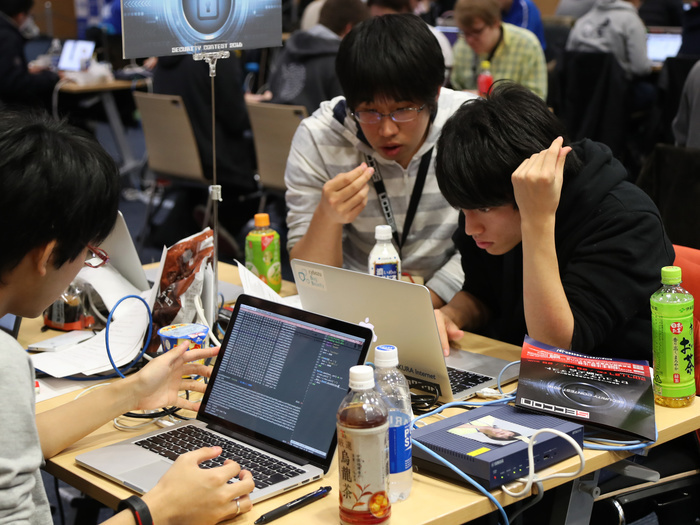 Largest Hacker Competition in Japan Korean Team Wins January 28, 2017, Tokyo, Japan   Some 90 contestants in 24 teams from nine nations from China, Japan, Poland, Russia, South Korea, Taiwan, United States, France and Switzerland compete in their hacking skills at the final rounds of the Security Contest, SECCON at the Tokyo Denki University in Tokyo on Saturday, January 28, 2017. A two day cyber security competition started in Tokyo to find talented young cyber security engineers.    Photo by Yoshio Tsunoda AFLO  LWX  ytd 