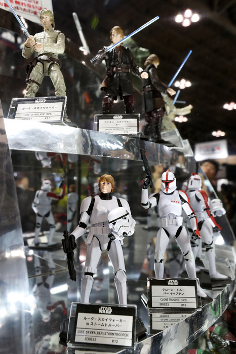 Wonder Festival Japan s largest plastic arts event February 19, 2017, Chiba, Japan   Japan s toy maker Tomy displays figures of Star Wars at the Wonder Festival 2017 Winter in Chiba, suburban Tokyo on Sunday, February 19, 2017. Tens of thousands people visited one day garage kits and plastic  models trade show hosted by Osaka based toy maker Kaiyodo.     Photo by Yoshio Tsunoda AFLO  LwX  ytd 