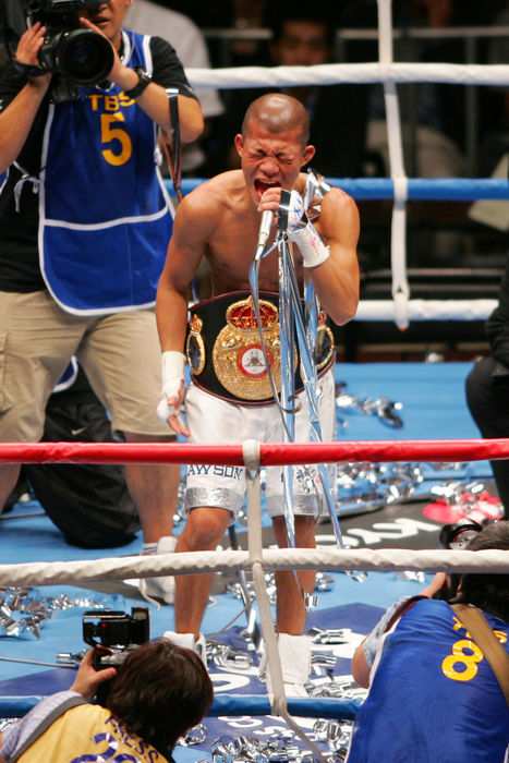 Koki Kameda (JPN)
AUGUST 2, 2006 - Boxing : WBA Light fly weight Championship
WBA Light fly weight Championship
at Yokohama Arena, Kanagawa, Japan.
(Photo by AFLO) (1046)
