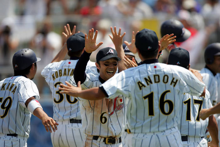 2004 Athens Olympics Japan Team Group  JPN ,  AUGUST 21, 2004   Baseball : Japan Team celebrate after Takahashi scored the winning run on a sacrifice fly hit by Michihiro Ogasawara  2 to beat Chinese Taipei 4 3 in 10 innings in the baseball preliminary game on August 21, 2004 during the Athens 2004 Summer Olympic Games at the Baseball Centre in the Helliniko Olympic Complex in Athens, Greece.   Photo by AFLO SPORT   1045 