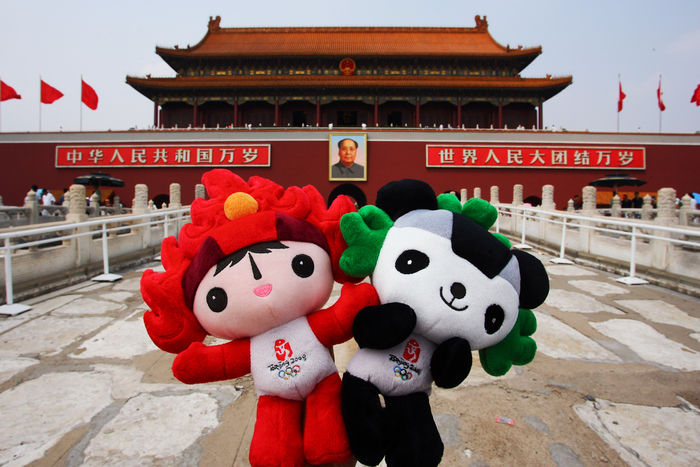 Official Mascots of the Beijing 2008 Olympic Games (L to R) Huanhuan, Jingjing, background of Tiananmen
AUGUST 6, 2006 - Olympic : at Beijing, China.
at Beijing, China.
 (Photo by AFLO SPORT) [1045].