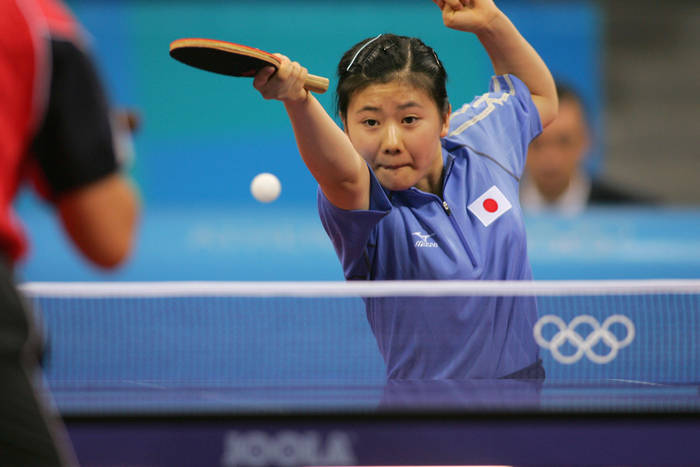 2004 Athens Olympics Ai Fukuhara  JPN , AUGUST 17, 2004   Table Tennis : Womens Singles Third Round   Jun Gao   Ai Fukuhara in the Olympic Games 2004 ATHENS at Galatsi Olympic  Photo by AFLO SPORT   1045 