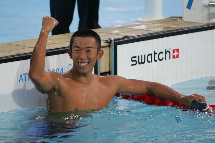 2004 Athens Olympics, Yamamoto wins silver medal in the men s 200m butterfly final. Takashi Yamamoto  JPN , AUGUST 17, 2004 : Takashi Yamamoto of Japan celebrates his 2nd place after the mens swimming 200 metre butterfly final in the Athens 2004 Summer Olympic Games at the Main Pool of the Olympic Sports Complex Aquatic Centre in Athens, Greece.  Photo by AFLO SPORT   1045 