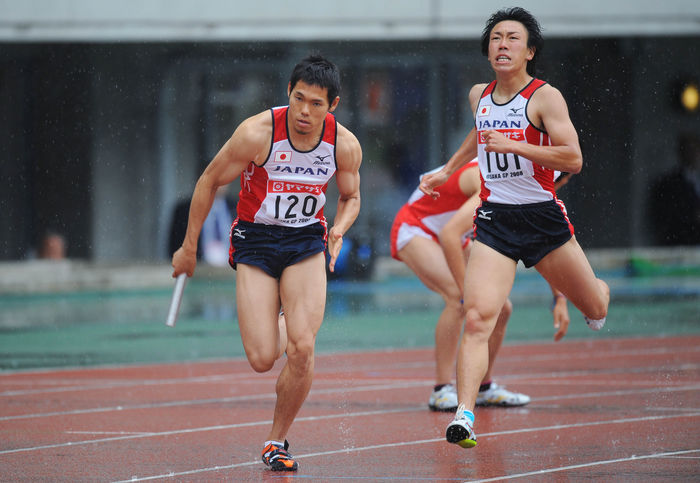 (L to R) Yuzo Kanemaru (JPN), Mitsuhiro Abiko (JPN)
MAY 10, 2008 - Athletics : IAAF Japan Grand Prix in Osaka 2008
IAAF Japan Grand Prix in Osaka 2008, Men's 4×4
Men's 4x400m
at Nagai Stadium, Osaka, Japan.
 (Photo by AFLO SPORT) [1045].
