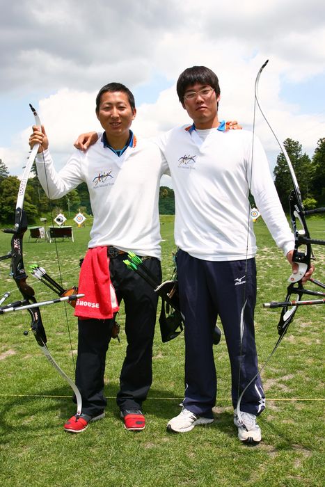(L to R) Ryuichi Moriya, Takaharu Furukawa (JPN), MAY 14, 2008 - Archery : Archery Japan National Team Training at Tsumagoi Green Sport Park, Shizuoka, Japan. (Photo by AFLO SPORT) [1045].