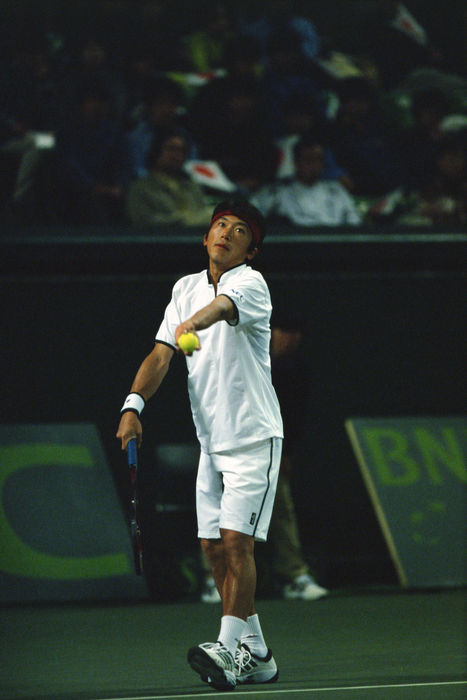 Yaoki Ishii (JPN)
APRIL 6, 2001 - Tennis : Yaoki Ishii of Japan in action during the 2001 Davis Cup Asia Oceania Zone Group?T2nd round match between Japan 2-3 India at Ariake (Photo by AFLO SPORT)
 (Photo by AFLO SPORT) [1035].