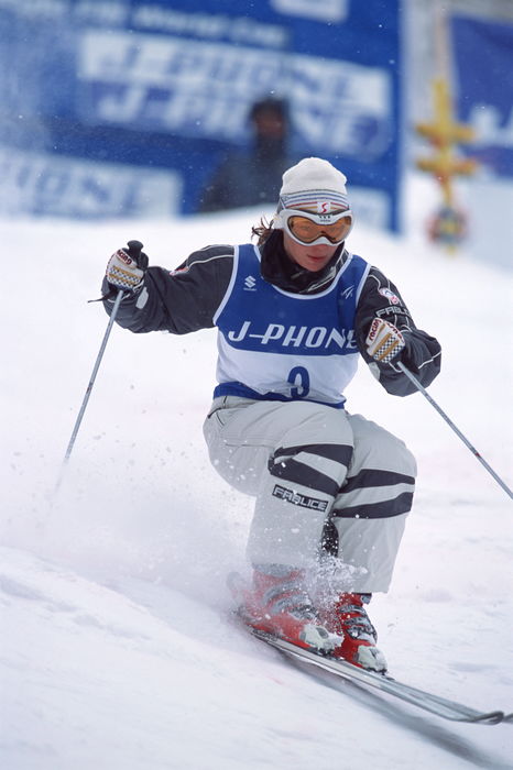 Margarita Marbler (AUT),
FEBRUARY 3, 2001 - Freestyle Skiing : Margarita Marbler of Austria in action during the Women's Mogul at the 2000/2001 FIS Freestyle Skiing World Cup in Inawashiro, Fukushima, Japan.
(Photo by Kazuya Gondo/AFLO SPORT) [1011]