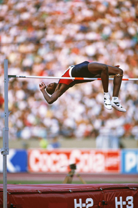 Charles Austin (USA), 
SEPTEMBER 1, 1991 - Athletics : Charles Austin of the USA jumps to clear the bar during the Men's High Jump at the 1991 IAAF World Championships in Athletics at National Stadium in Tokyo, Japan.
(Photo by Shinichi Yamada/AFLO) [0348]