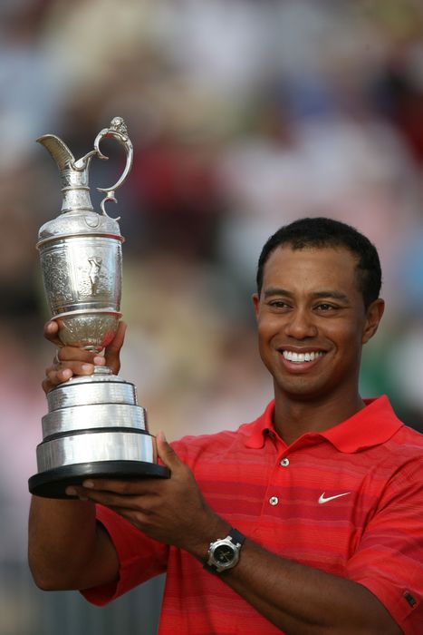 Tiger Woods (USA), JULY 23, 2006 - Golf : Tiger Woods of USA poses with the claret jug following his two shot victory at the end of the final round of The Open Championship at Royal Liverpool Golf Club on July 23, 2006 in Hoylake, England.
(Photo by Koji Aoki/AFLO SPORT) [0008]