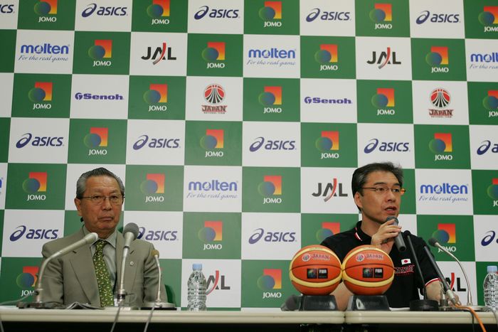 (L to R) JBA Acting President Takeshi Ishikawa, Head Coach Tomohide Utsumi (JPN), May 18, 2008 - Basketball : during the JBA Acting President Takeshi Ishikawa, Head Coach Tomohide Utsumi (JPN) May 18, 2008 - Basketball : during the press conference of the Japanese Women's National Team Members for FIBA Olympic Qualifying Tournament for women at the yoyogi 2nd Gymnasium in Tokyo, Japan. Tokyo, Japan.(Photo by AFLO SPORT) [0006].