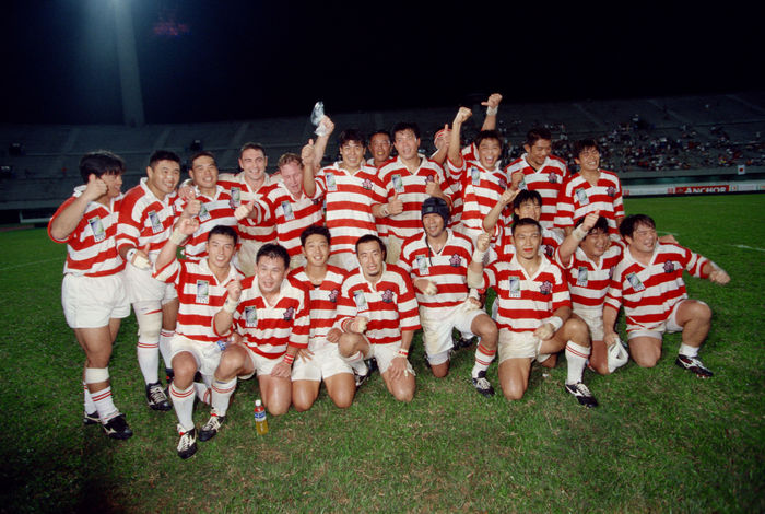 Japan national team group (JPN),
OCTOBER 31, 1998 - Rugby : Japan national team players celebrate the qualification after winning the IRB World Cup 1999 Asian Qualify match between Japan 47-7 Hong Kong at National Stadium in Singapore.
 (Photo by Jun Tsukida/AFLO SPORT) [0003]