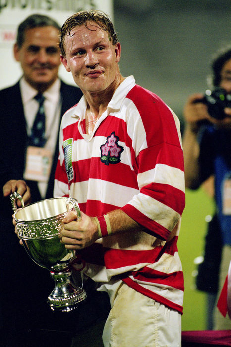 Andrew McCormick (JPN)
OCTOBER 31, 1998 - Rugby : Japan national team captain Andrew McCormick celebrates with trophy after winning the IRB World Cup 1999 Asian Qualify match between Japan 47-7 Hong Kong at National Stadium in Singapore.
 (Photo by Jun Tsukida/AFLO SPORT) [0003].