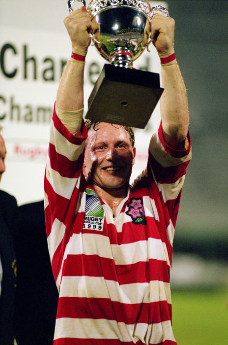 Andrew McCormick (JPN)
OCTOBER 31, 1998 - Rugby : Japan national team captain Andrew McCormick celebrates with trophy after winning the IRB World Cup 1999 Asian Qualify match between Japan 47-7 Hong Kong at National Stadium in Singapore.
 (Photo by Jun Tsukida/AFLO SPORT) [0003].