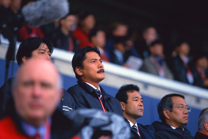 1999 Rugby World Cup First round league Pool D Seiji Hirao  JPN , Japan national team head coach OCTOBER 3, 1999   Rugby : Japan national team head coach Seiji Hirao looks on during the IRB World Cup 1999 Pool D match between Japan 9 43 Samoa at Racecourse Ground in Wrexham, Wales.   Photo by Jun Tsukida AFLO SPORT   0003 .