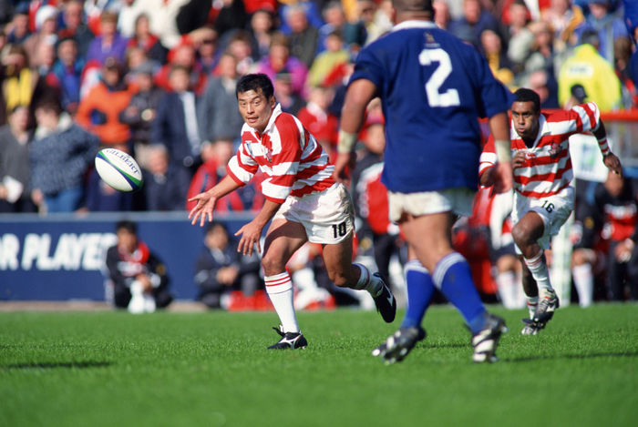 1999 Rugby World Cup First round league Pool D Keiji Hirose  JPN  OCTOBER 3, 1999   Rugby : Keiji Hirose of Japan passes the ball during the IRB World Cup 1999 Pool D match between Japan 9 43 Samoa at Racecourse Ground in Wrexham, Wales.   Photo by Jun Tsukida AFLO SPORT   0003 .