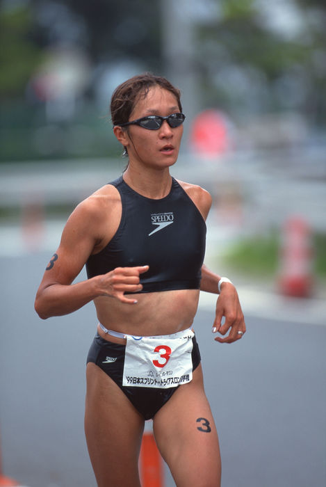 Akiko Hirao (JPN), Akiko Hirao
JULY 18, 1999 - Triathlon : Akiko Hirao of Japan runs during the 1999 Sprint Triathlon National Championships at Rainbow Town in Tokyo, Japan.
 (Photo by Jun Tsukida/AFLO SPORT) [0003].