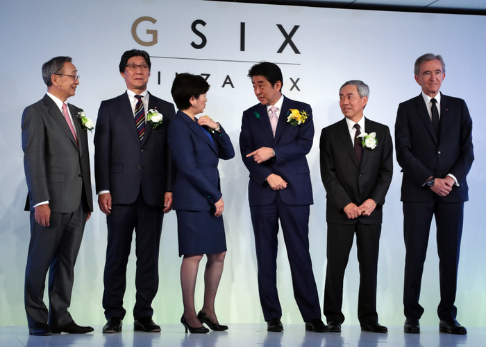 Ceremony at GINZA SIX, a new landmark in Ginza April 17, 2017, Tokyo, Japan    L R  Sumitomo Corporation president Kuniharu Nakamura, J Front Retailing president Ryoichi Yamamoto, Tokyo Governor Yuriko Koike, Prime Minister Shinzo Abe, Mori Building president Shingo Tsuji and LVMH group CEO Bernard Arnault pose for photo at the opening ceremony of Tokyo s new landmark Ginza Six in Tokyo s Ginza fashion district on Monday, April 17, 2017. The new office and shopping mall complex which has 420 fashion brand shops will open on April 20.     Photo by Yoshio Tsunoda AFLO  LwX  ytd 