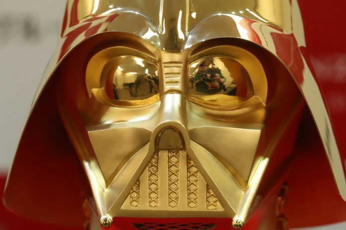 Star Wars  celebrates 40th anniversary with a commemorative gift from a jewelry store. April 25, 2017, Tokyo, Japan   Japan s jeweler Tanaka Kikinzoku jewelry displays a pure gold made Darth Vader mask, weighing 10kg and priced 154 million yen  1.4 million US dollars  at their Ginza shop in Tokyo on Ruesday, April 25, 2017. The mask will be on sale on May 4th, to celebrate the day of Star Wars as May the Fourth in the movie.    Photo by Yoshio Tsunoda AFLO  LwX  ytd 