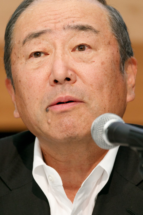 Japanese oil refiners Idemitsu and Showa Shell to share resources Idemitsu Kosan Co President Takashi Tsukioka speaks during a news conference on May 9, 2017, Tokyo, Japan. The two oil distributors announced a business alliance to consolidate their refining and supply operations. Despite opposition from Idemitsu s founding family, the companies signed the agreement today and it will take immediate effect under the banner   Brighter Energy Alliance.    Photo by Rodrigo Reyes Marin AFLO 