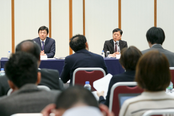 Japanese oil refiners Idemitsu and Showa Shell to share resources  L to R  Hiroshi Watanabe Executive Officer of Showa Shell Sekiyu KK and Susumu Nibuya Director of Idemitsu Kosan Co, answer questions from the media during a news conference on May 9, 2017, Tokyo, Japan. The two oil distributors announced a business alliance to consolidate their refining and supply operations. Despite opposition from Idemitsu s founding family, the companies signed the agreement today and it will take immediate effect under the banner   Brighter Energy Alliance.    Photo by Rodrigo Reyes Marin AFLO 