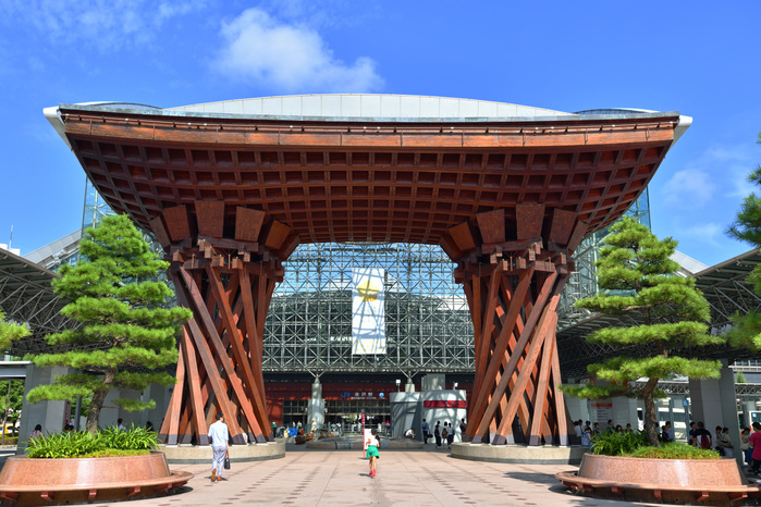 Motenashi Dome and Kozukumon Gate, Kanazawa Station, Hokuriku Line, Ishikawa Prefecture