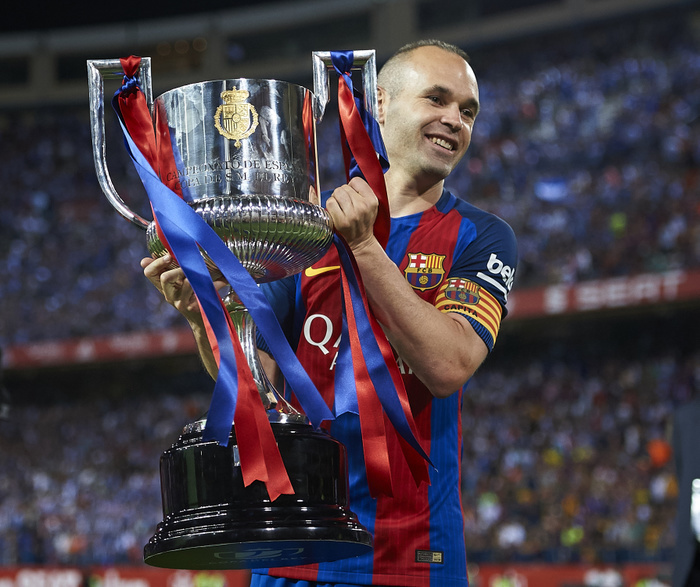 Barcelona wins the Spanish King s Cup for the third year in a row. Andres Iniesta  Barcelona , MAY 27, 2017   Football   Soccer : Andres Iniesta of Barcelona celebrates the victory with the trophy at the end of the Spanish Copa del Rey Final match between FC Barcelona 3 1 Deportivo Alaves at Vicente Calderon in Madrid, Spain.  Photo by Pablo Morano AFLO 