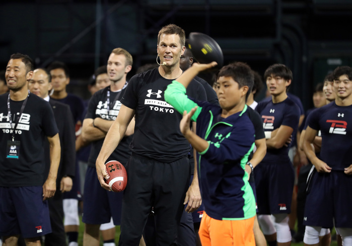 Tom Brady Visits Japan Instructing University Students June 21, 2017, Tokyo, Japan   NFL super star Tom Brady of New England Patriots quarterback gives a lesson to high school and collage football players in Tokyo on Wednesday, June 21, 2017. Brady is now here as a part of his Asian tour of US sports goods maker Under Armour promotion.     Photo by Yoshio Tsunoda AFLO  LwX  ytd 
