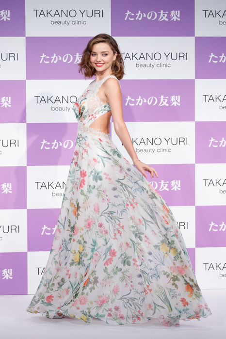 Miranda Kerr promotes Takano Yuri beauty clinic Australian supermodel Miranda Kerr poses for the cameras during a promotion event for Takano Yuri beauty clinic on July 11, 2017, Tokyo, Japan. Prior to the event, Kerr rode on a campaign bus through Tokyo shopping district to greet fans as part of the promotion.  Photo by Rodrigo Reyes Marin AFLO 