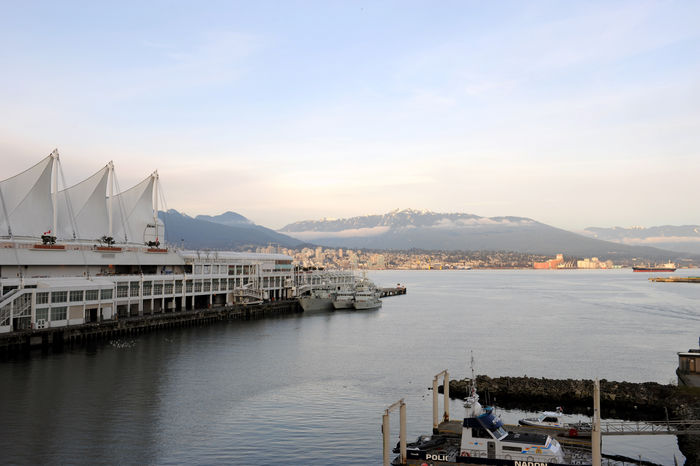 Canada Place and the North Shore, FEBRUARY 7, 2008 : A general view of Canada Place with the North Shore Mountains and Burrard Inlet in the background from the waterfront of downtown Vancouver in British Columbia, Canada. (Photo by Hitoshi Mochizuki/AFLO) [0449].