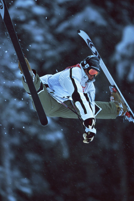 Junpei Endo (JPN)
JANUARY 21, 2001 - Freestyle Skiing :.
Junpei Endo of Japan in action during the 2001 FIS Freestyle Ski World Championships Men's Dual Mogul in Whistler/Blackcomb, Canada.
(Photo by AFLO SPORT) [0006].