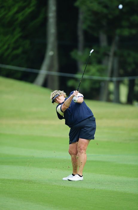 Laura Davies (ENG), OCTOBER 25-28, 2001 - Golf : Laura Davies of England in action during the CISCO World Ladies Match Play Championship at Sohsei Country Club in Chiba, Japan. (Photo by AFLO SPORT) [0006]